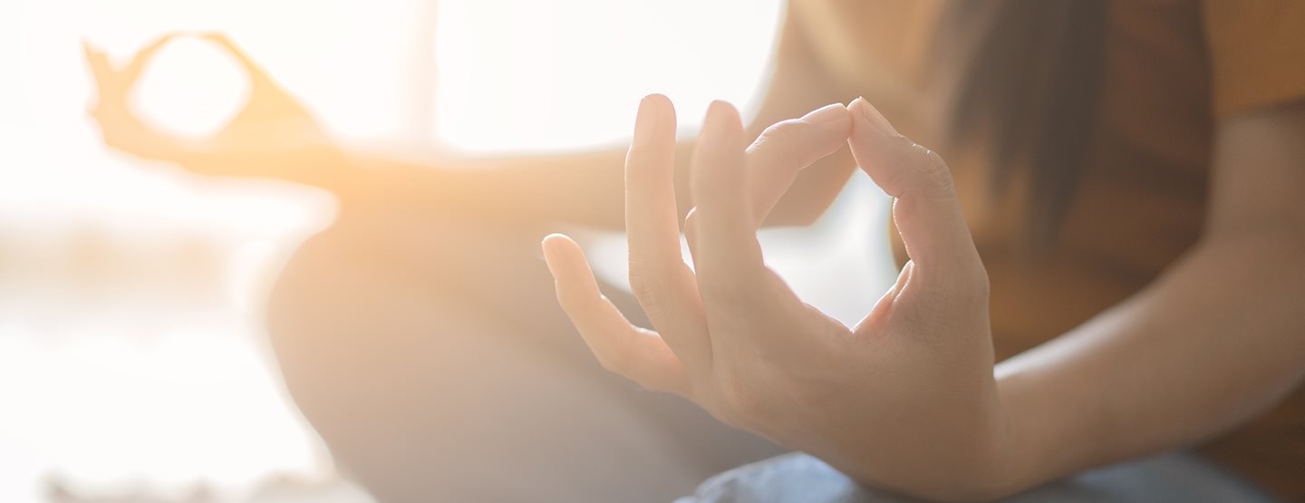 Samatha meditacija: Postignite unutarnje zadovoljstvo i uravnoteženost