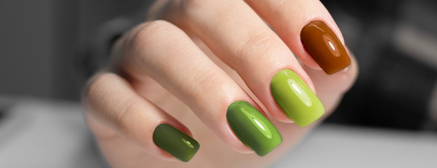 Square Stone Nails: ovu manikuru u prirodnim tonovima obožavamo 2026. godine.