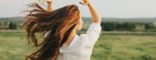 Vitamini za kosu – pomoć kod opadanja i lomljive kose