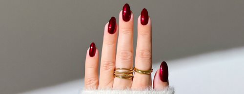 Zimski nokti 2025./2026.: dvanaest ideja za manikuru tijekom hladnih dana